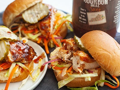 Kentucky-Bourbon BBQ Chicken Sliders