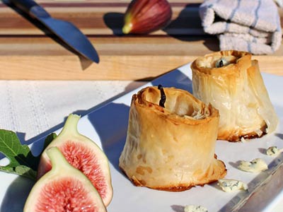Blue Cheese Stuffed Baked Pears