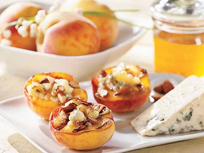 Grilled Peaches, Cheese and Honey