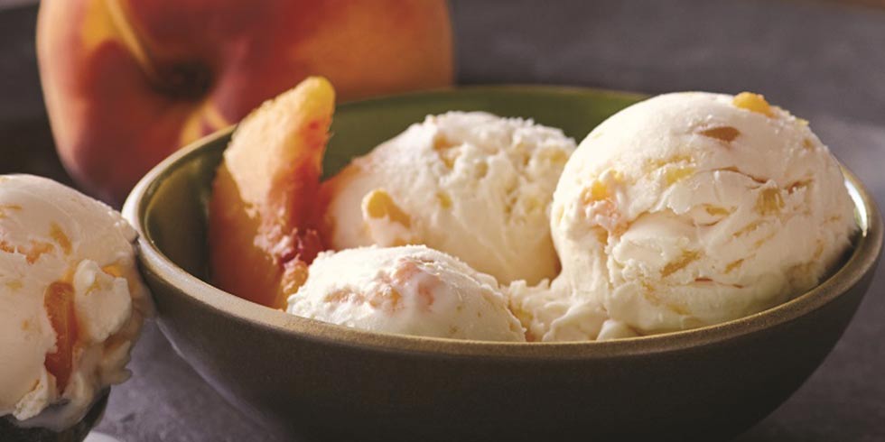 Homemade Peach Ice Cream